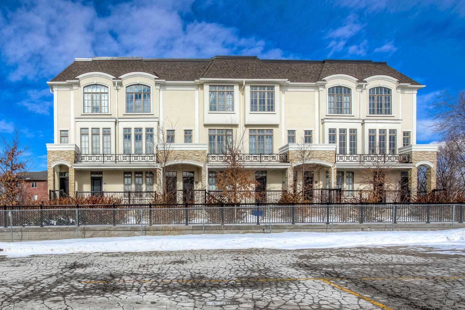 3071 Cawthra Rd Serena Homes Townhouses 2 Beds 2 Baths Unit 7